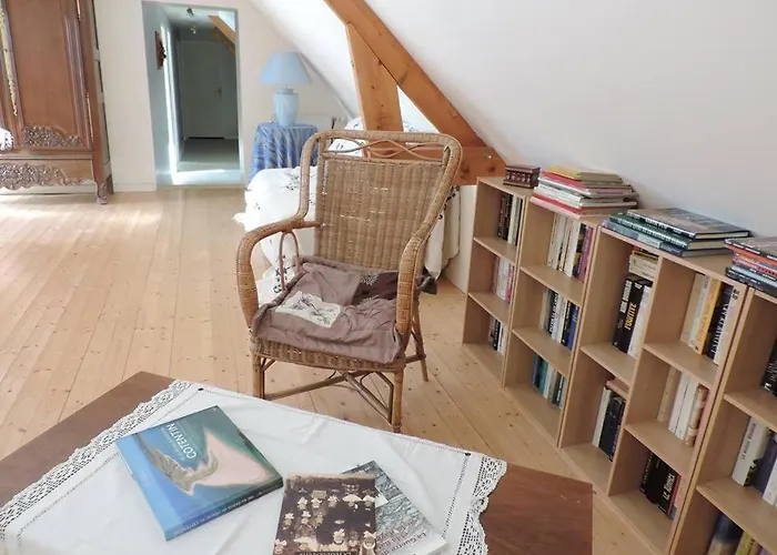 Between Utah And Barfleur Lithaire